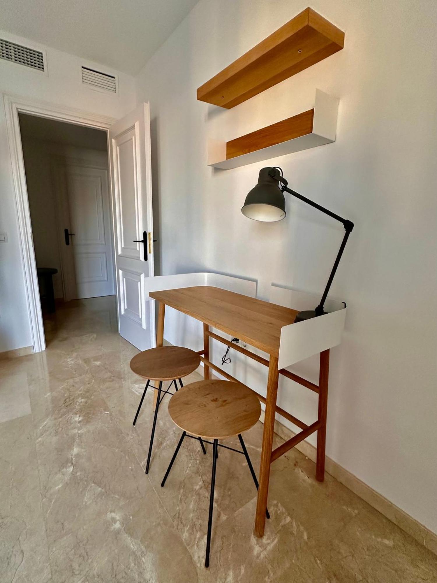Magnifique Town House 2 Ch , 2 Sdb Sur Un Golf *