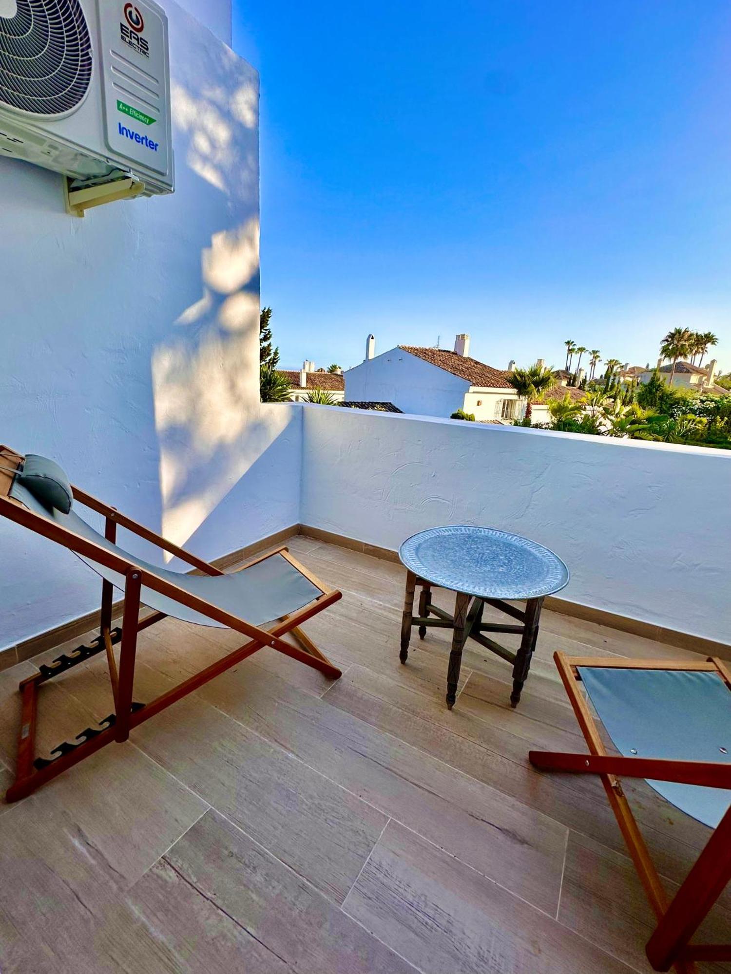 Magnifique Town House 2 Ch , 2 Sdb Sur Un Golf Holiday home Estepona