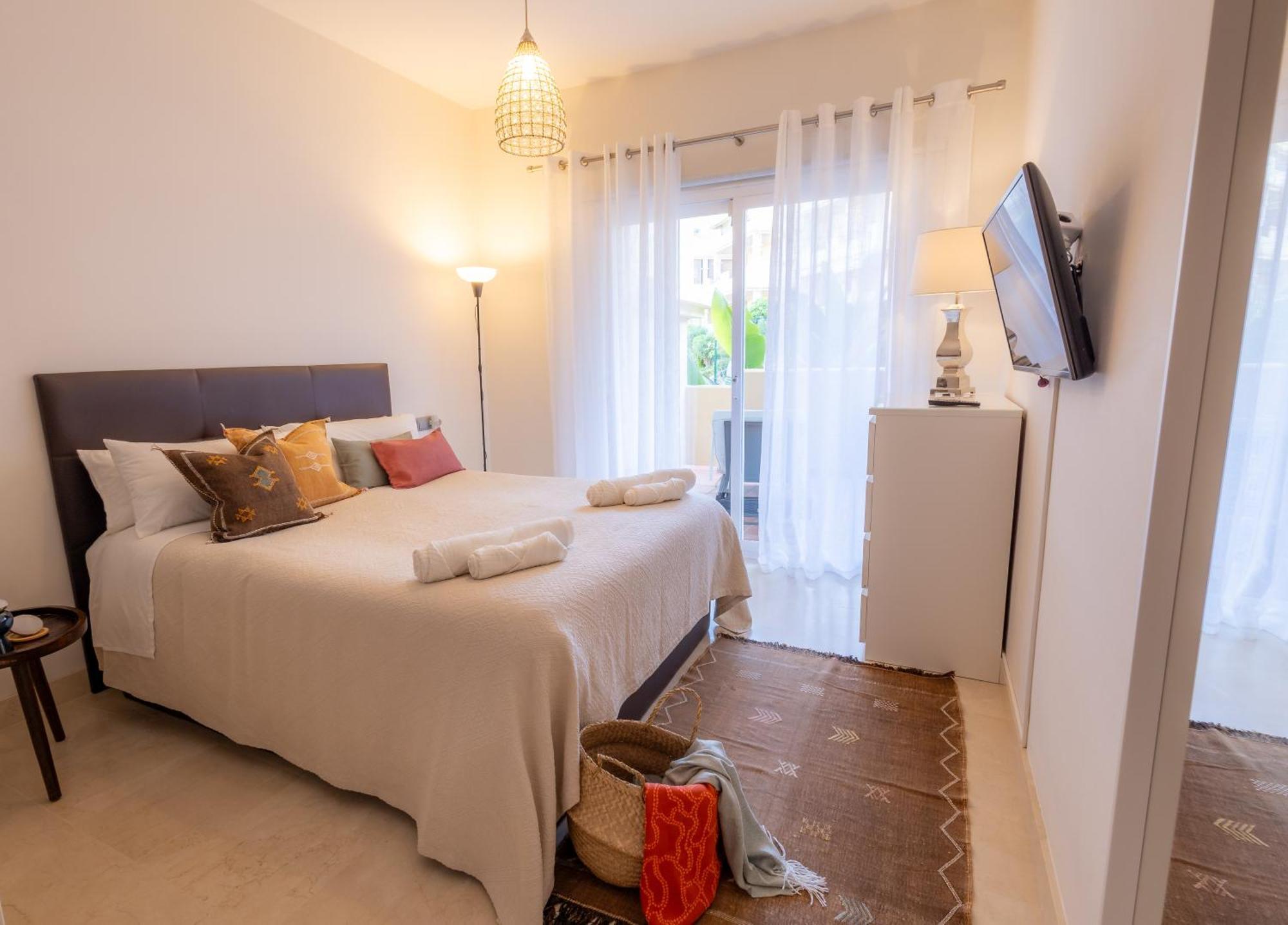 Luxury 2-br By & Golf - Toscana Hills Marbella * Estepona