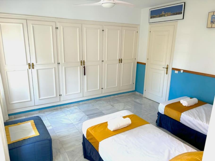 Villa 3 Min To Beach Urb Benamara Dos Hermanas *