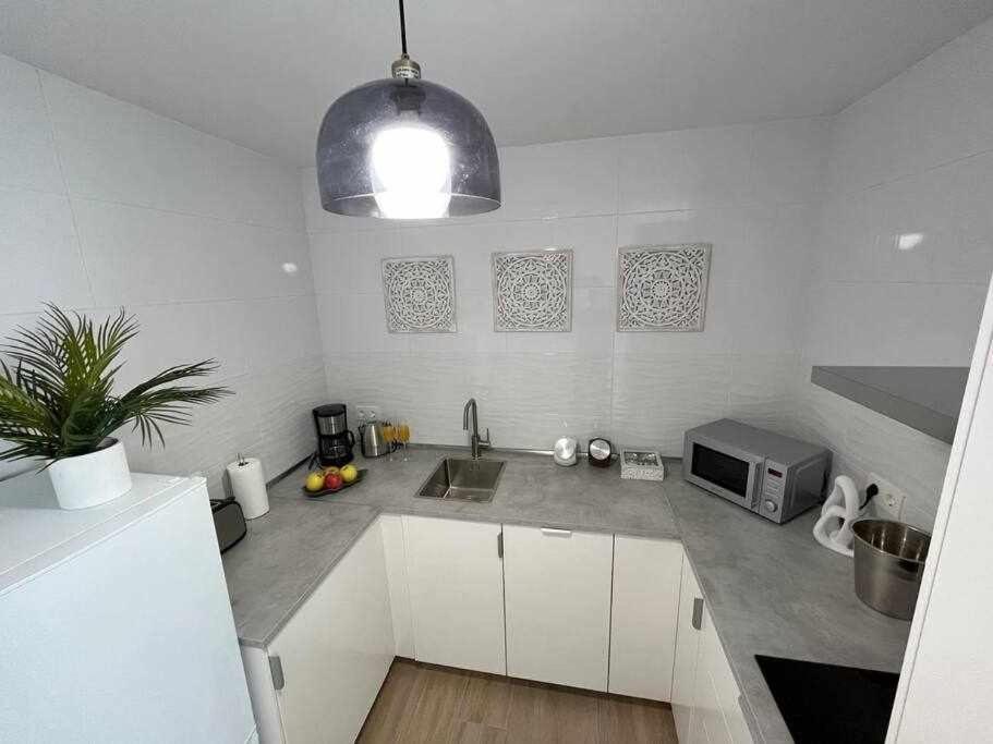 Xxii Morales&arnal Apartment *
