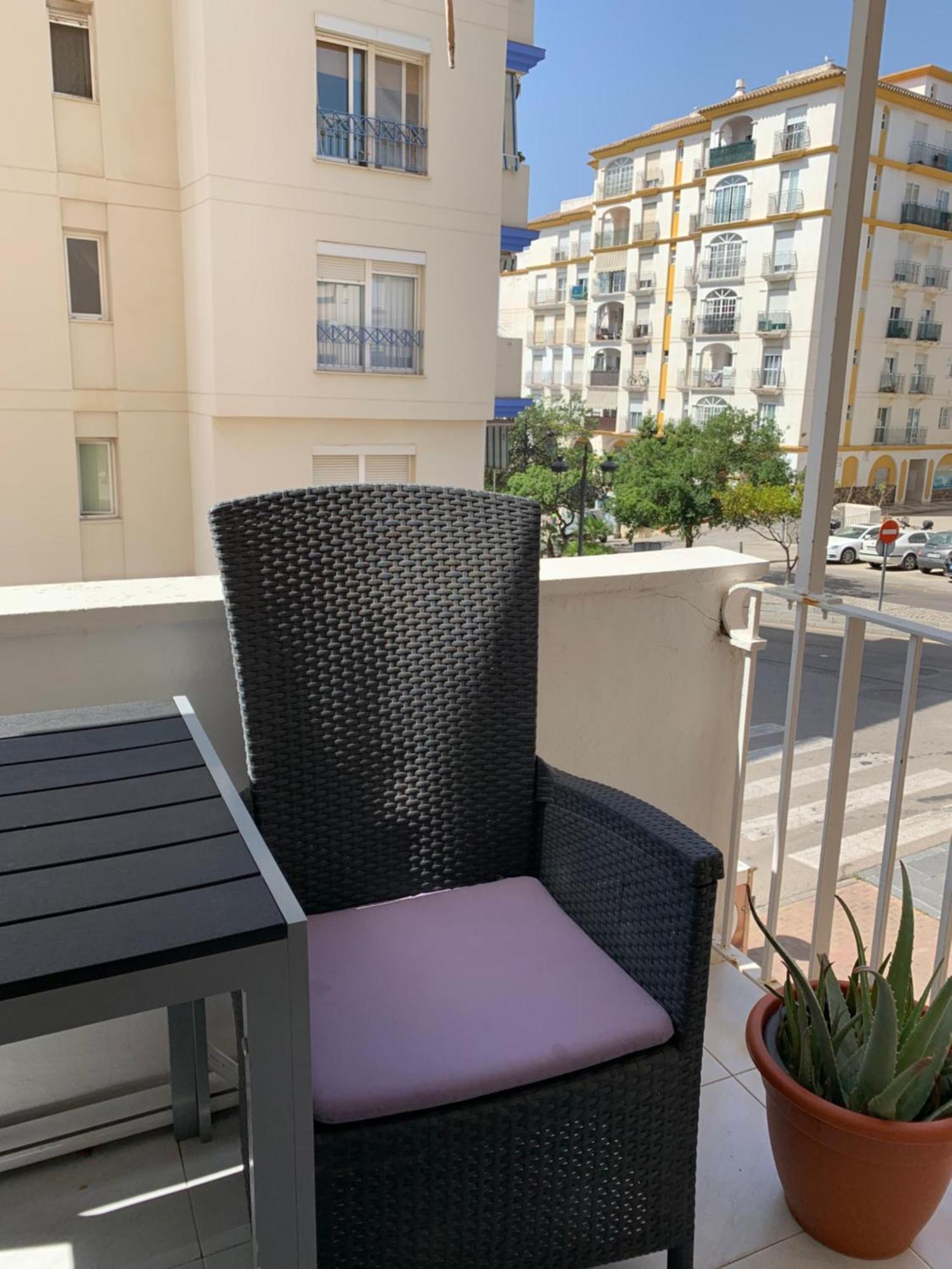 Angeles Apartment Estepona