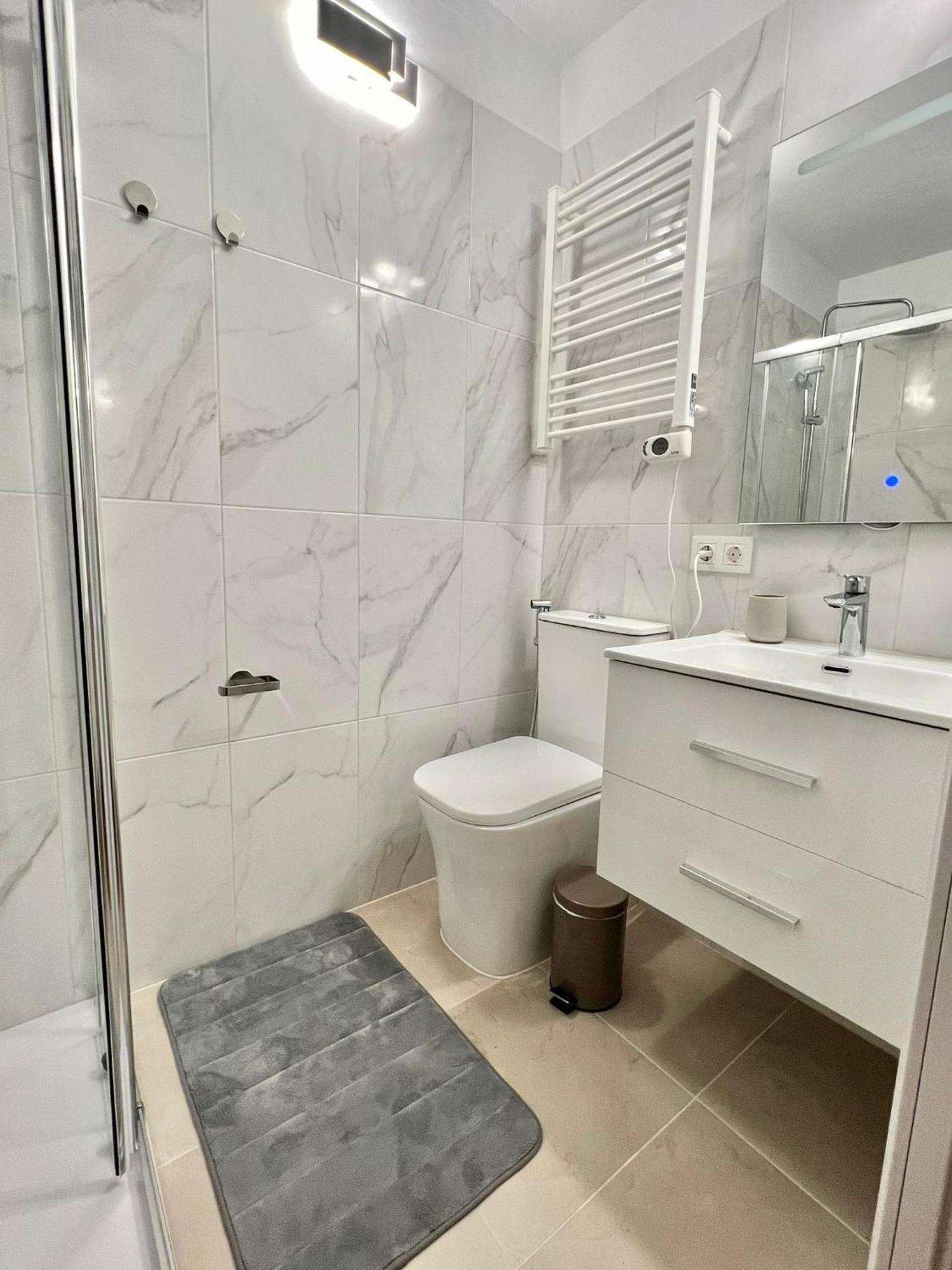 Apartment Buenti First Line