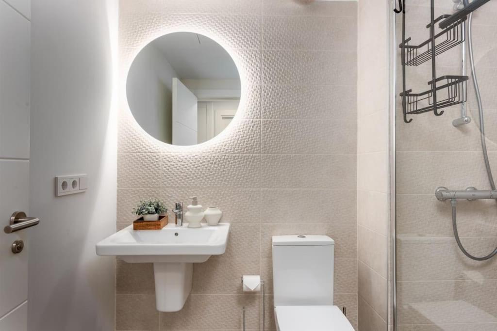 Apartment The Cozy At One80 Suites,