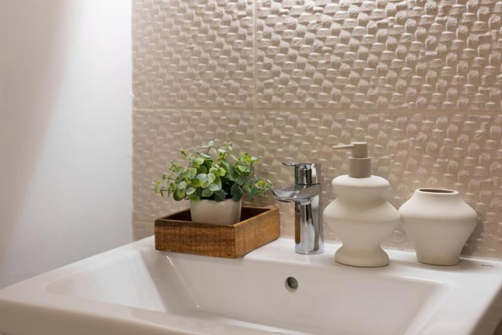 The Cozy At One80 Suites, *