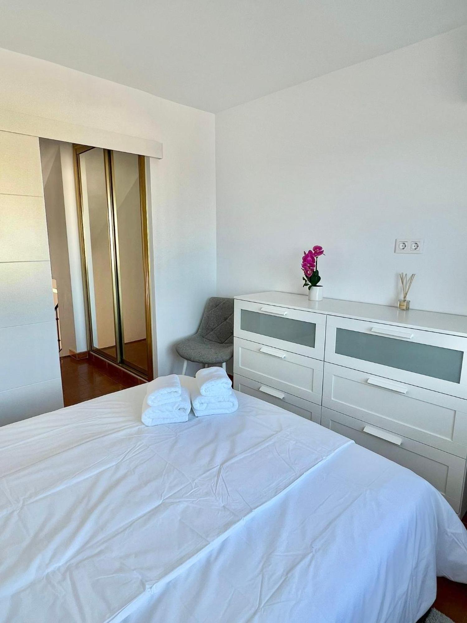 Buenti First Line Apartment Estepona
