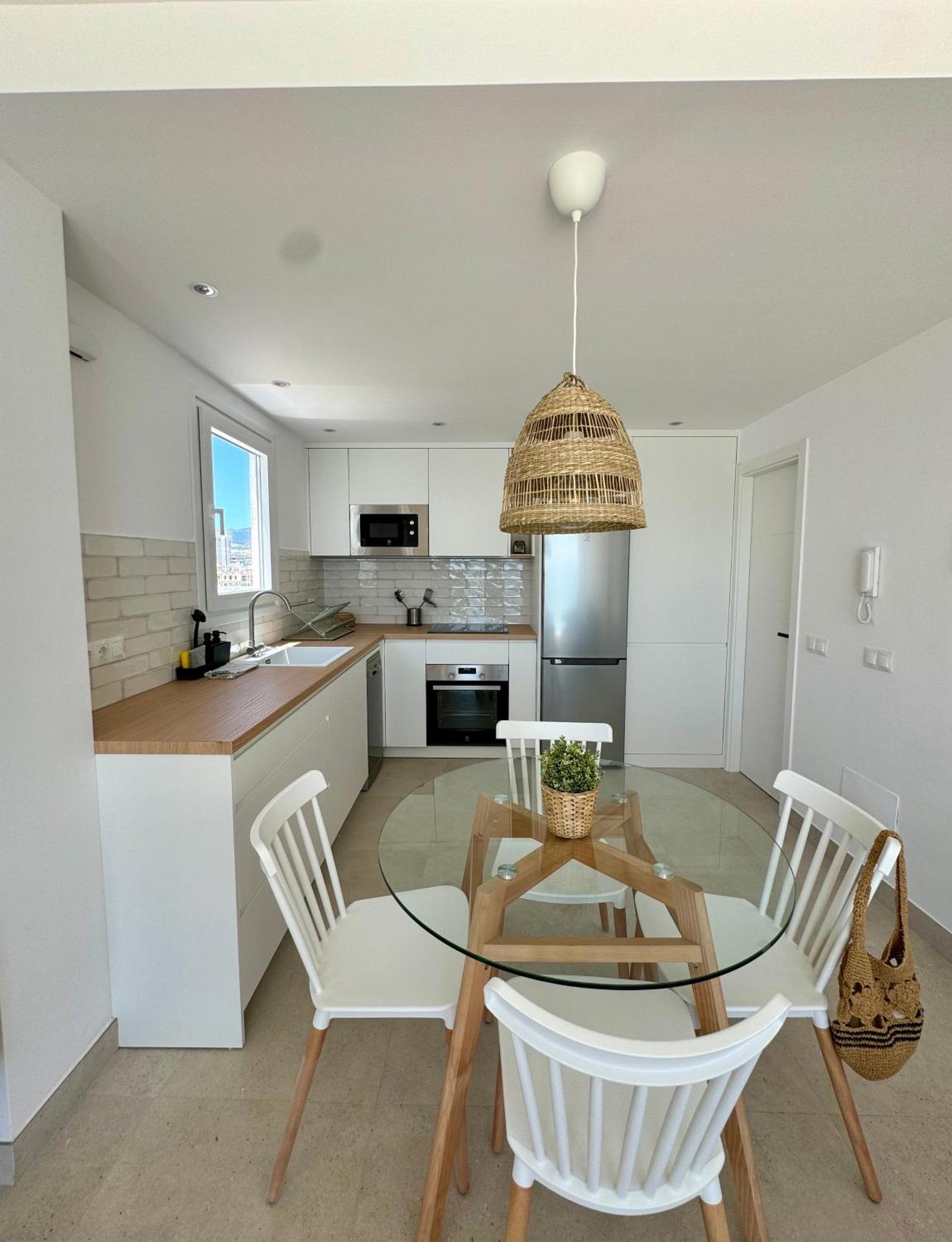 Sunnypalms - Beachfront Penthouse With Stunning Sea View