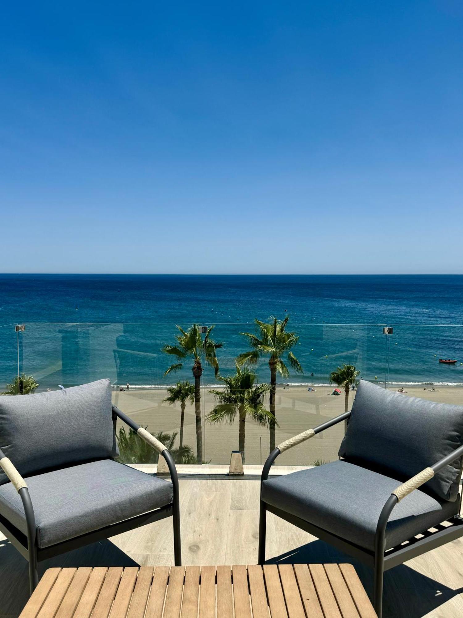 Sunnypalms - Beachfront Penthouse With Stunning Sea View Appartement