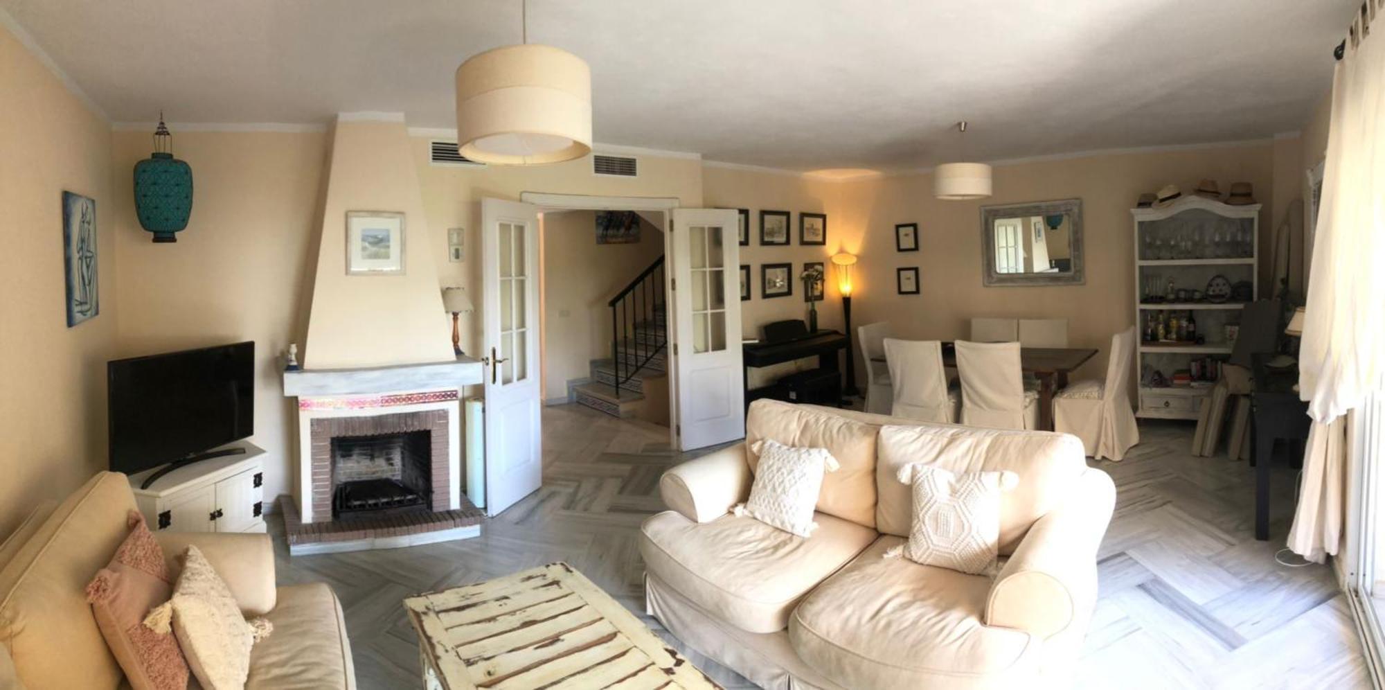 Сasa de vacaciones Garden Townhouse