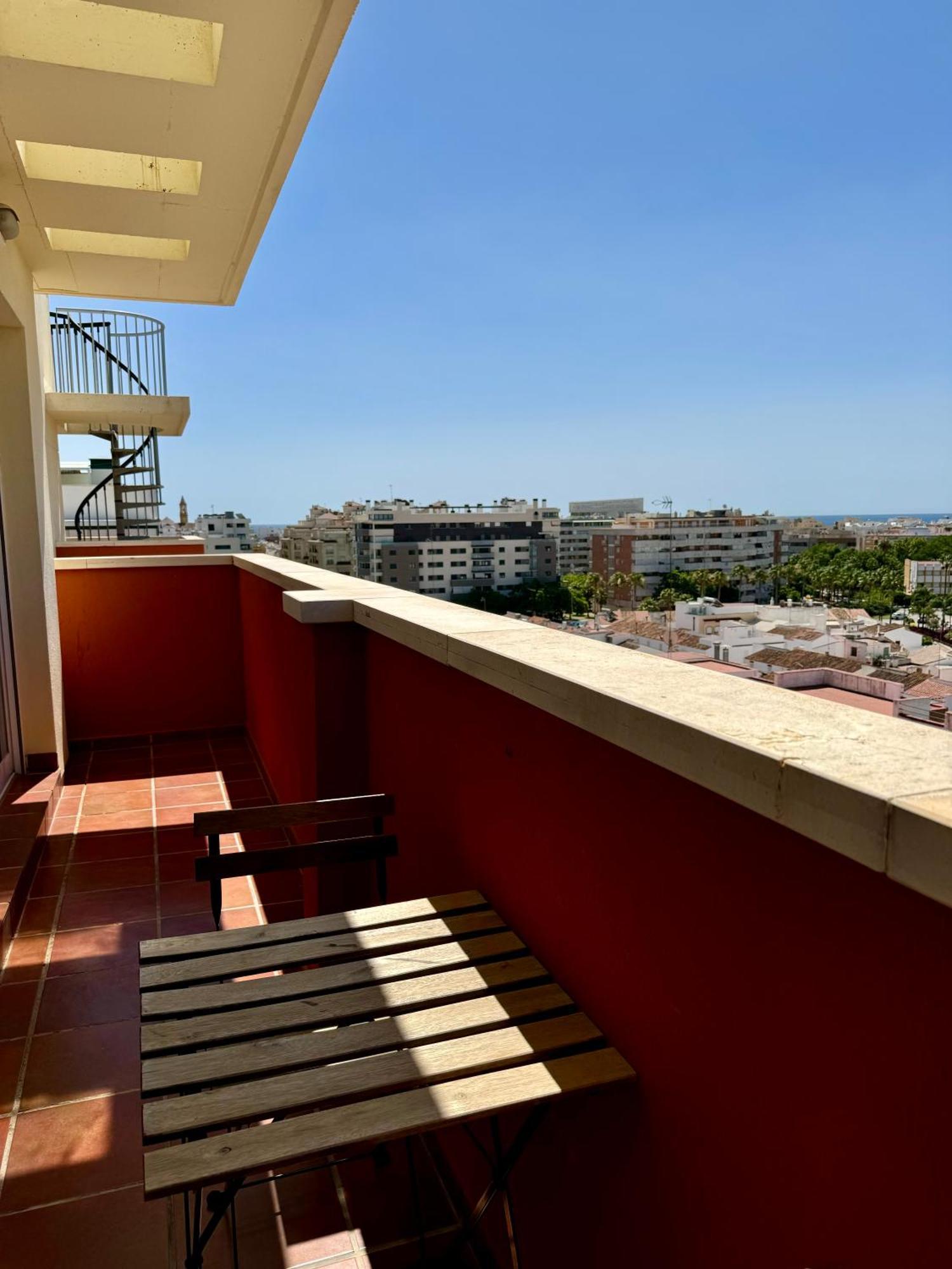 Cityline Penthouse *