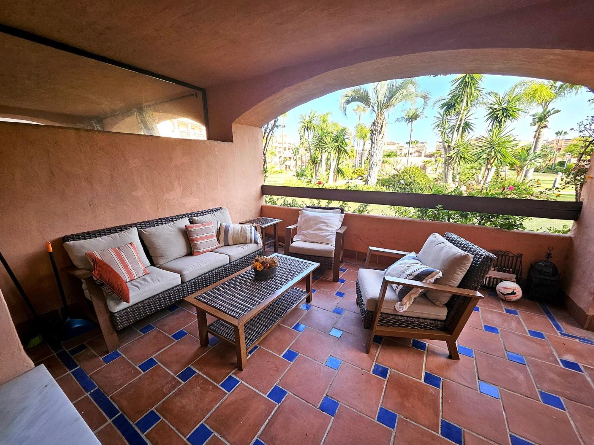 Modern 2br Second Line Marbella Beach, Pools And Paddle Estepona