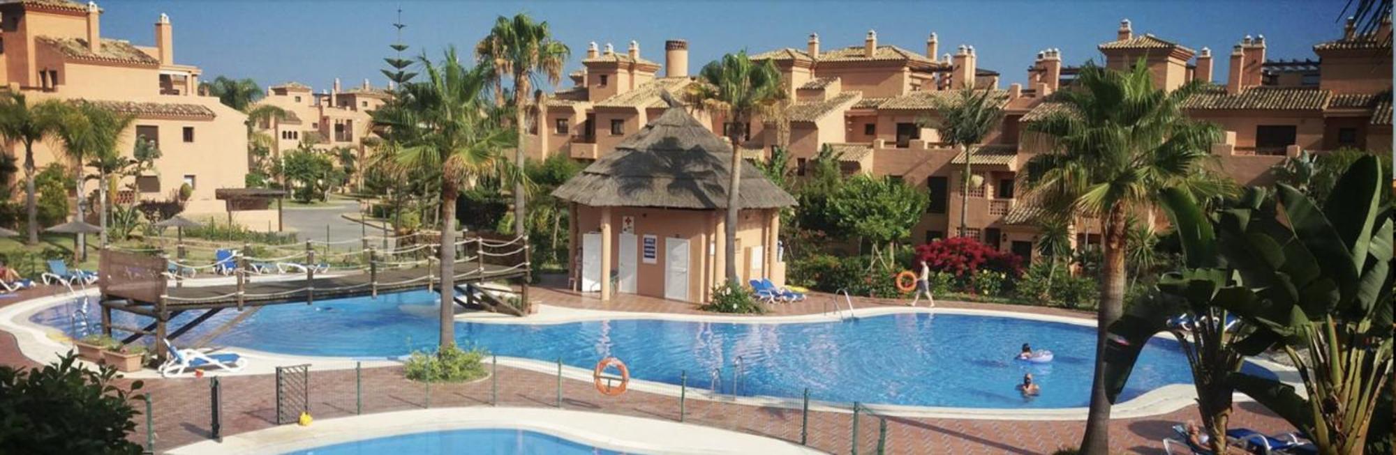 Modern 2br Second Line Marbella Beach, Pools And Paddle Estepona