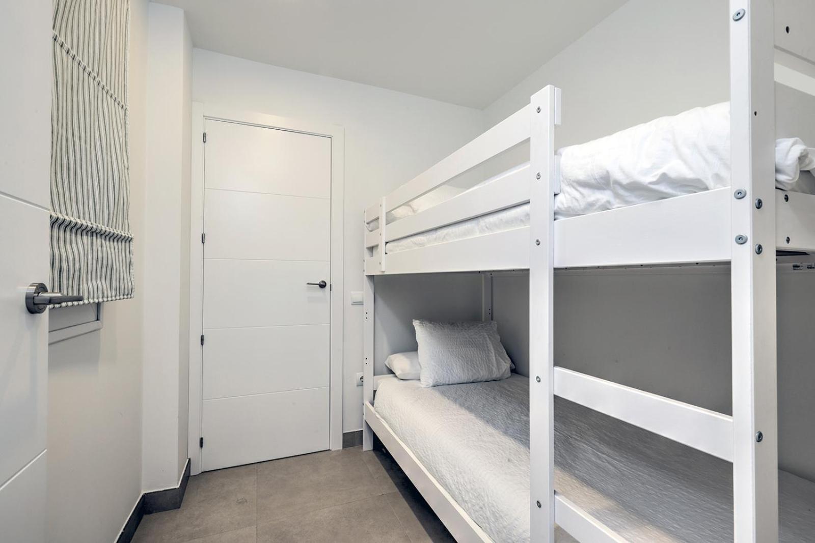 Apartment Cadiz - Gerenoveerd Met Groot Balkon & Zeezicht Estepona