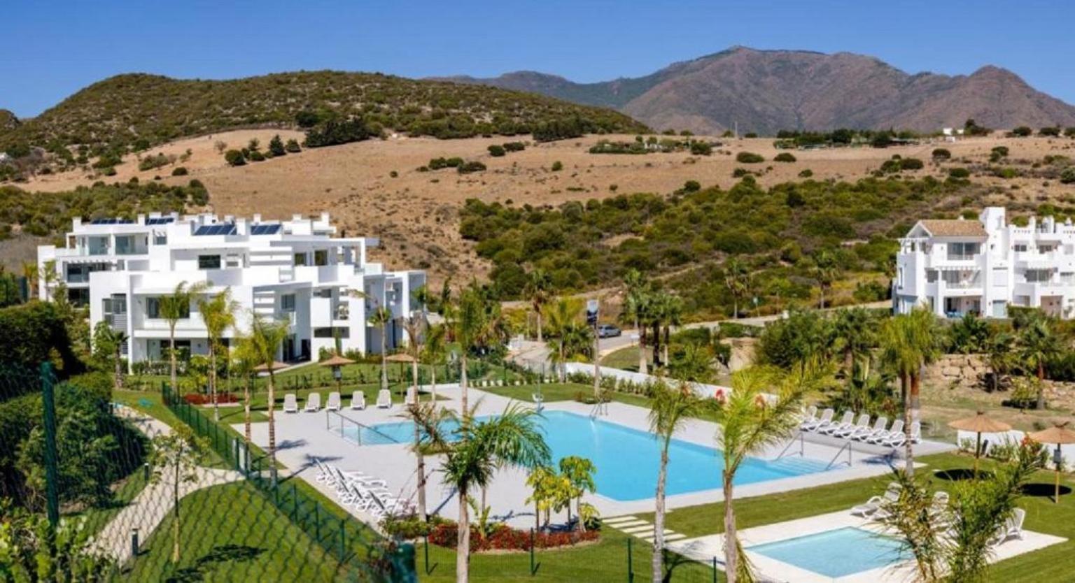 21 Alcazaba Lagoon Groundfloor Apt Tropical Garden * Estepona