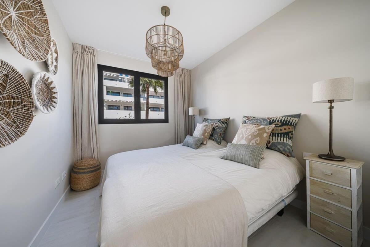 Olas Luxurious Retreat Apartment Estepona