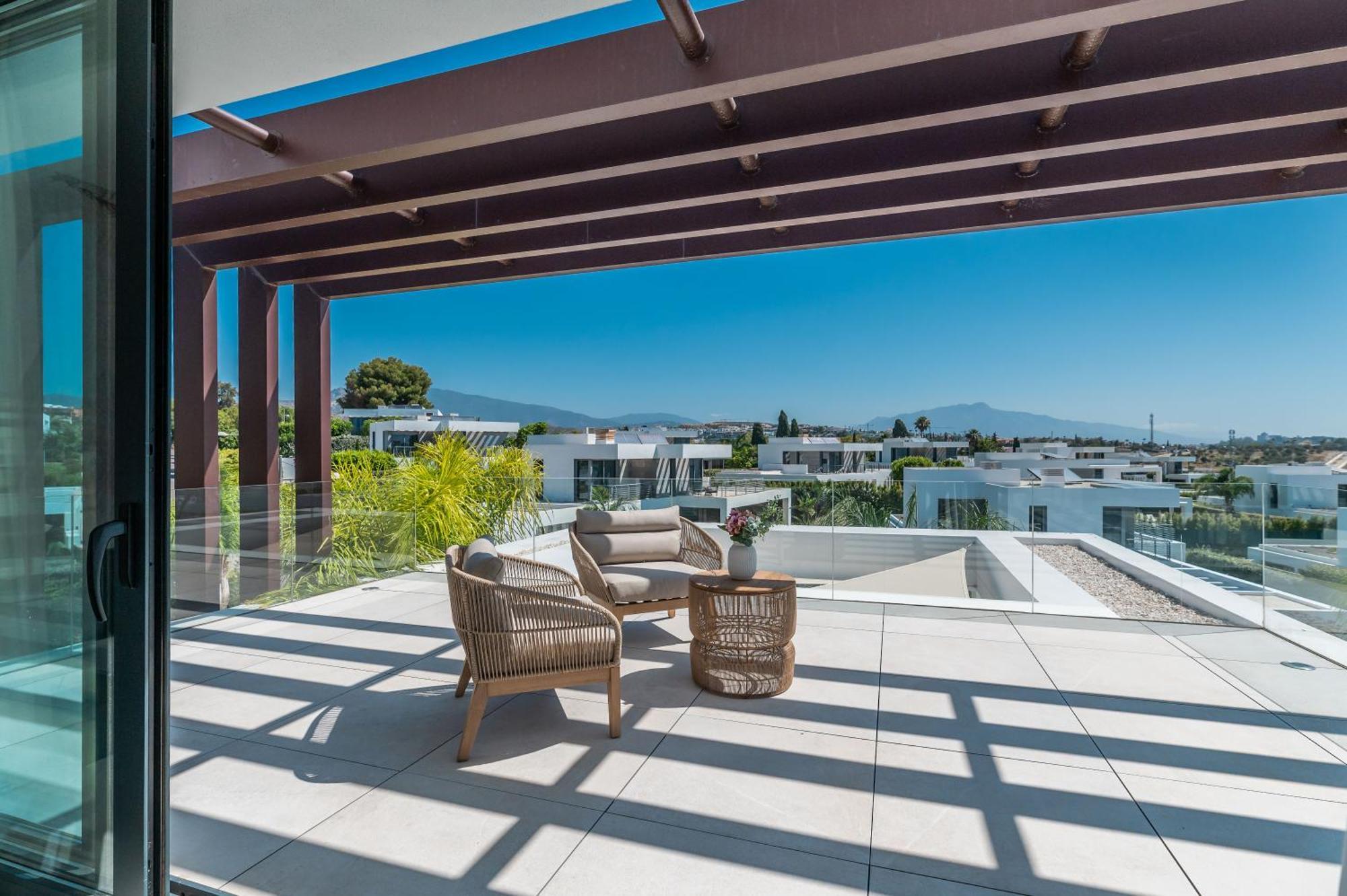 Vacation Marbella I Hanami, Private Infinity Edge-pool, Gym, Movie Theater, Close To Golfs And Beaches Villa Estepona