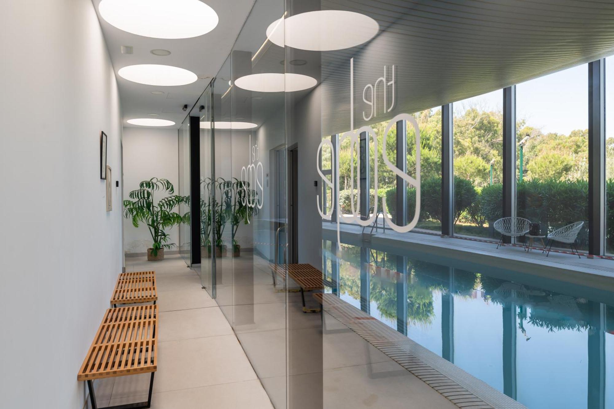 Edge Luxury Beachfront 2br With 3 Pools, Wellness, Gym Apartment *