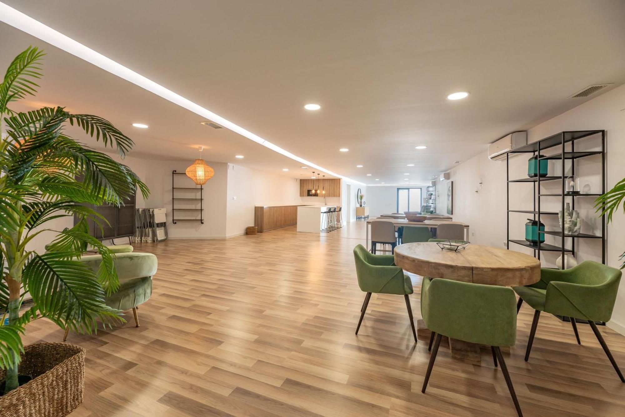 Apartment Edge Luxury Beachfront 2br With 3 Pools, Wellness, Gym Estepona