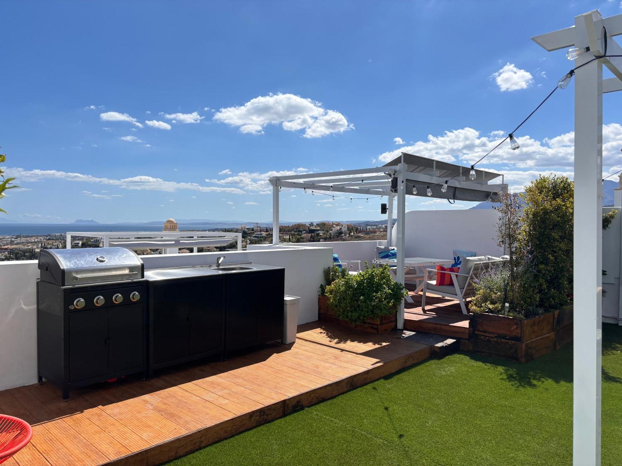 Deluxe 2 Bed Apartment