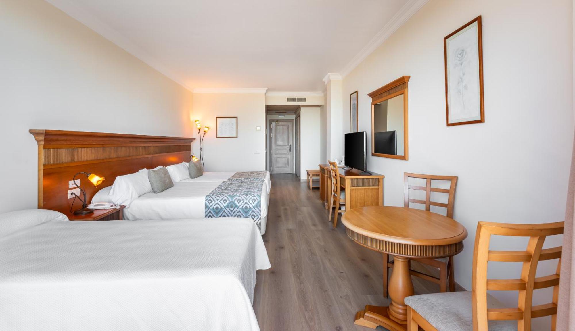 Hotel Globales Paraiso 4*