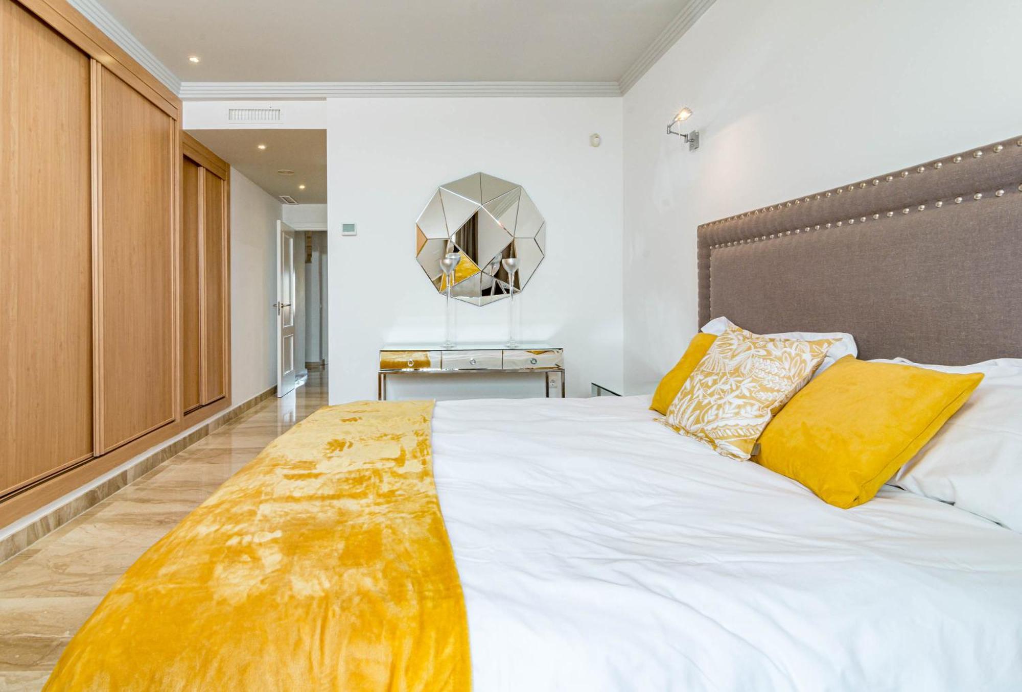 Luxury 3 Bed Duplex Penthouse, 3 Mins Walk To The Appartement