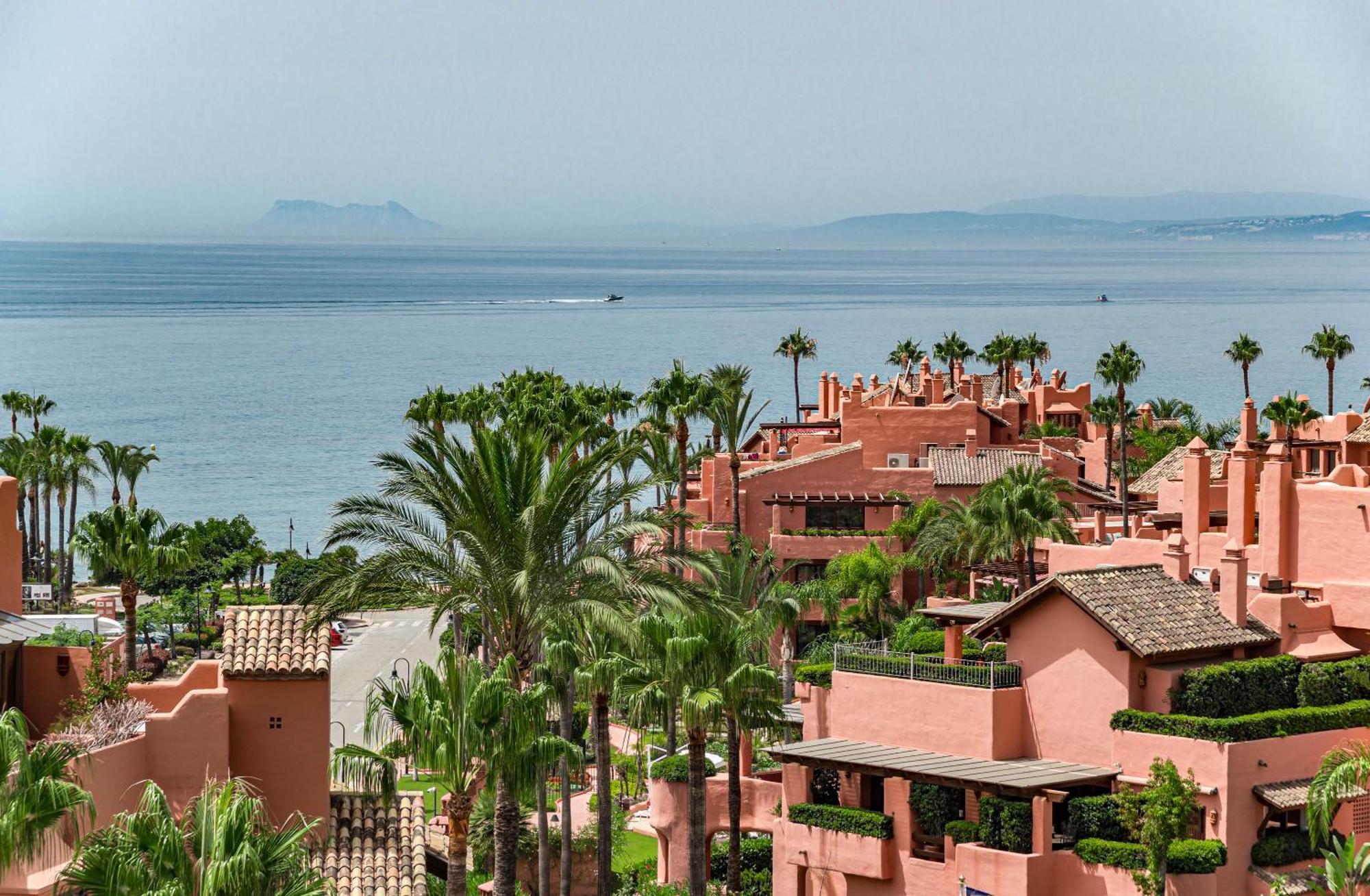 Appartement Luxury 3 Bed Duplex Penthouse, 3 Mins Walk To The