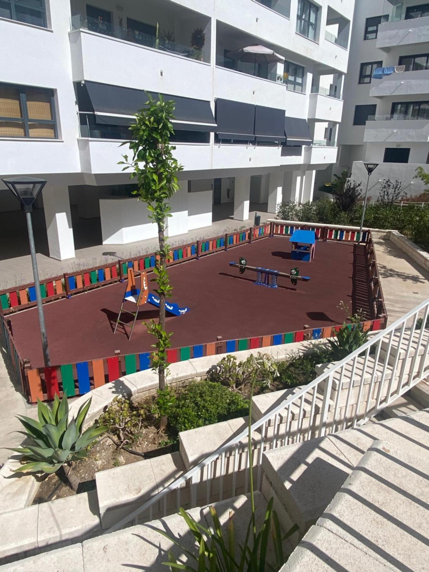 Luxery With Pool In Estepona-centre Apartment *