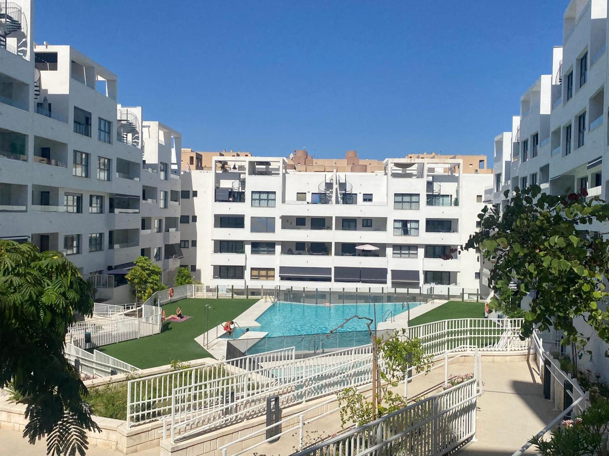 Apartment Luxery With Pool In Estepona-centre