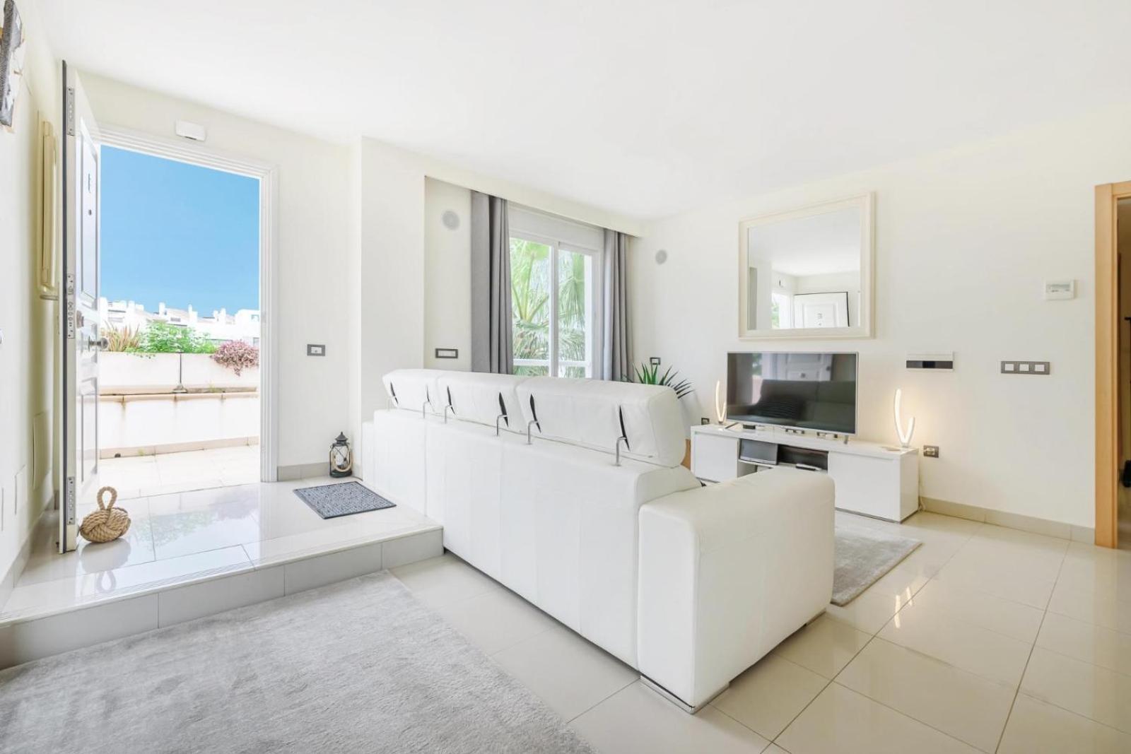 Cortijo Del Mar Penthouse * Estepona