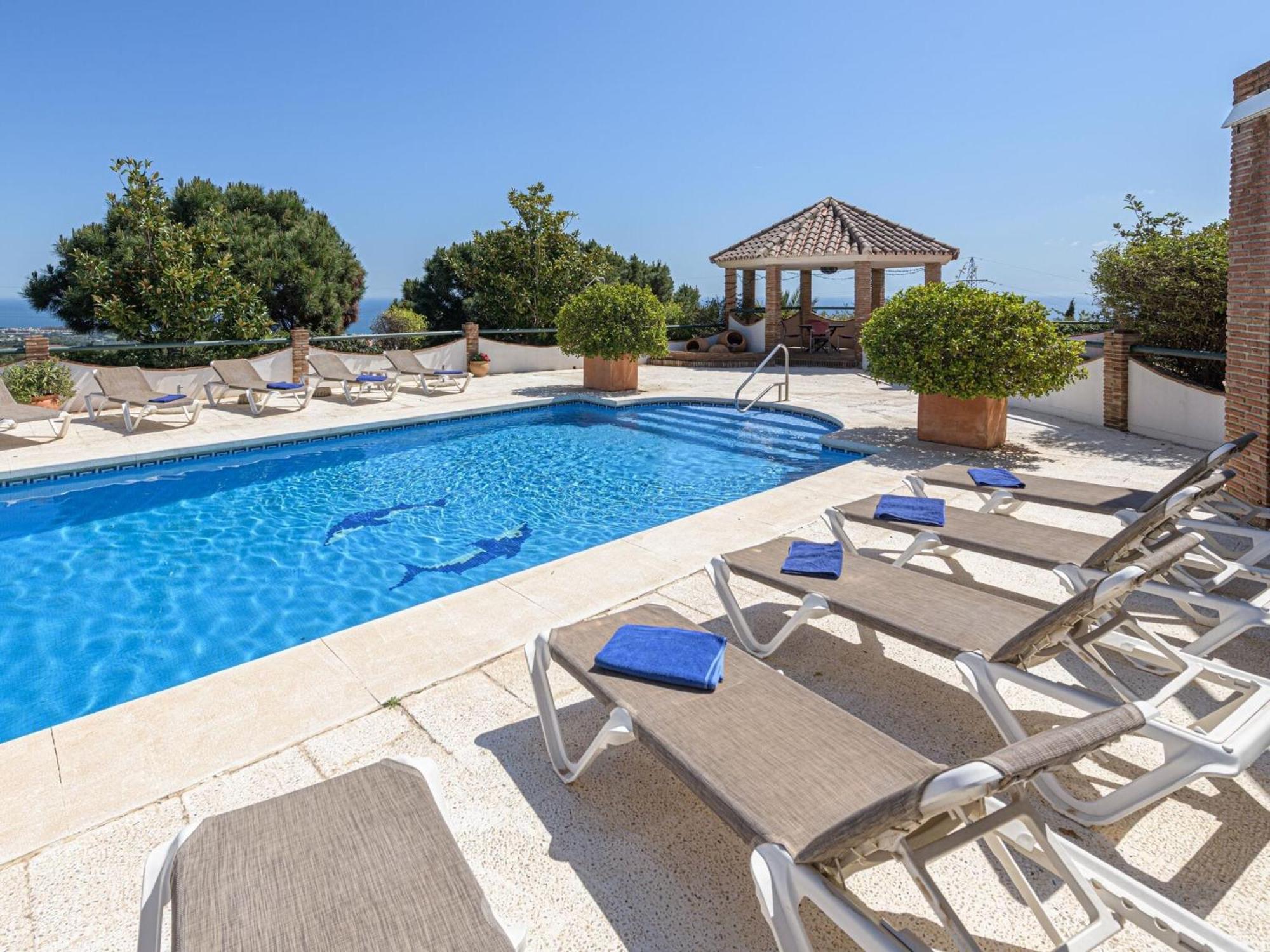 Lina - With Private Pool In *