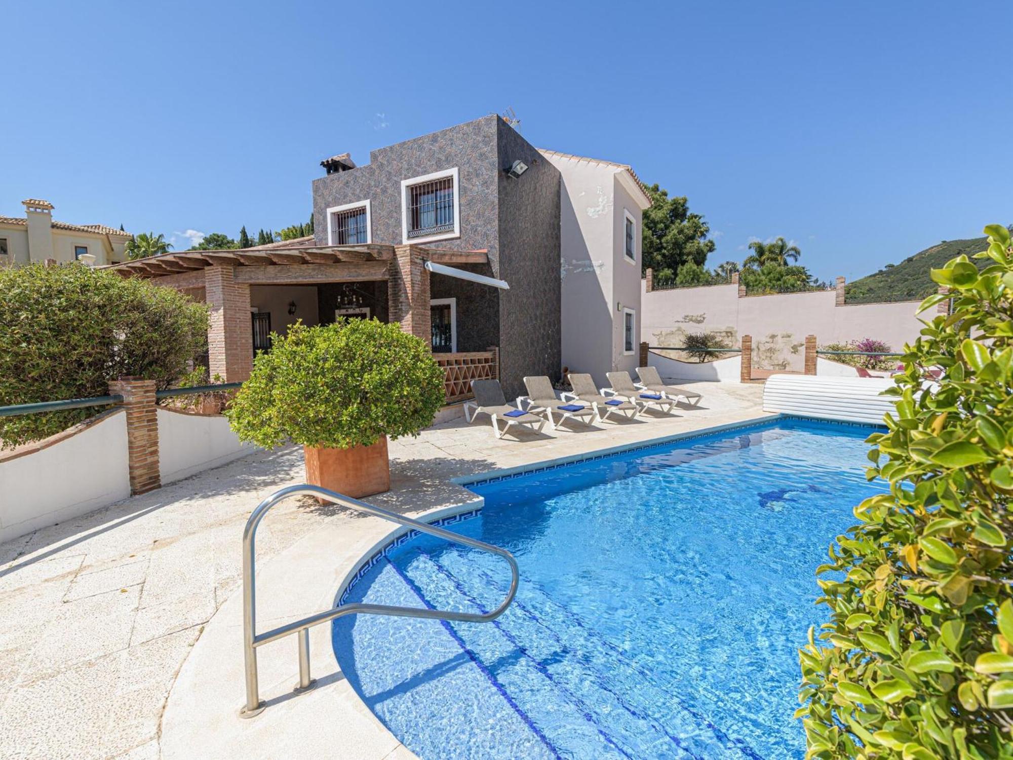 Lina - With Private Pool In Villa Estepona
