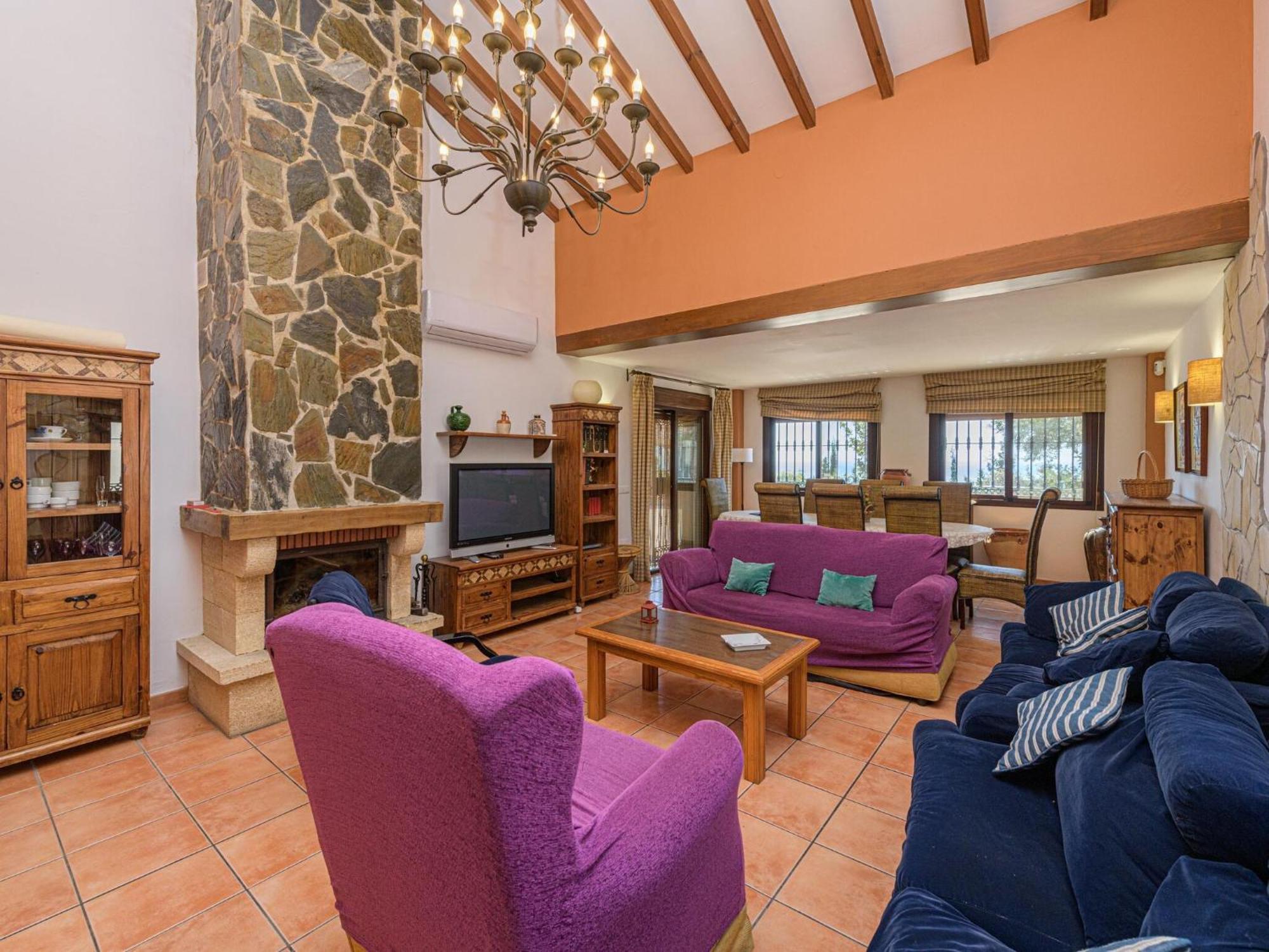 Lina - With Private Pool In * Estepona