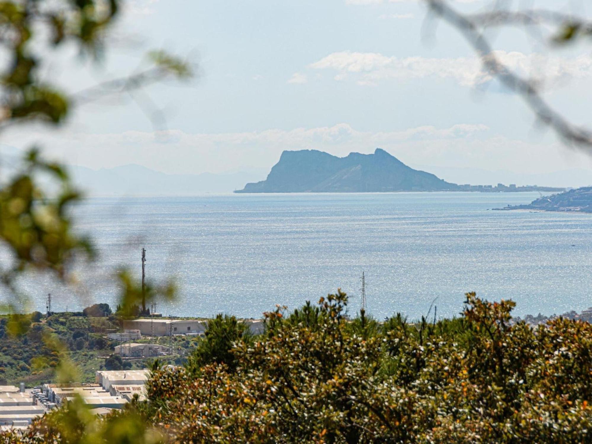 Lina - With Private Pool In Estepona