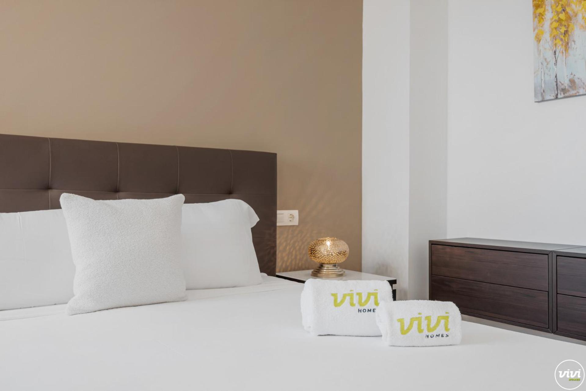 Vivi Homes - Casa Skye Pool, Terrace & Sea View Apartment Estepona