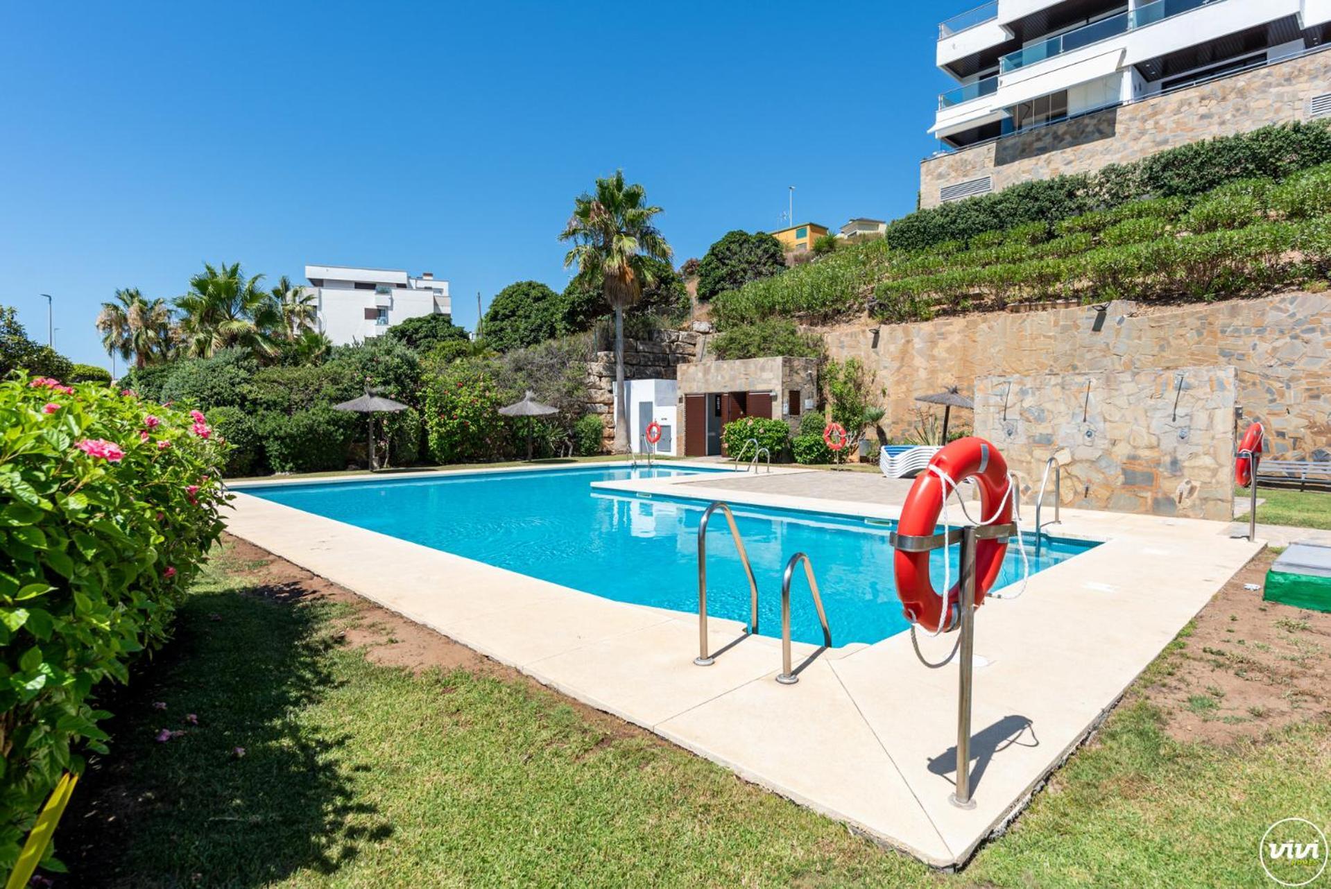 Apartment Vivi Homes - Casa Skye Pool, Terrace & Sea View Estepona