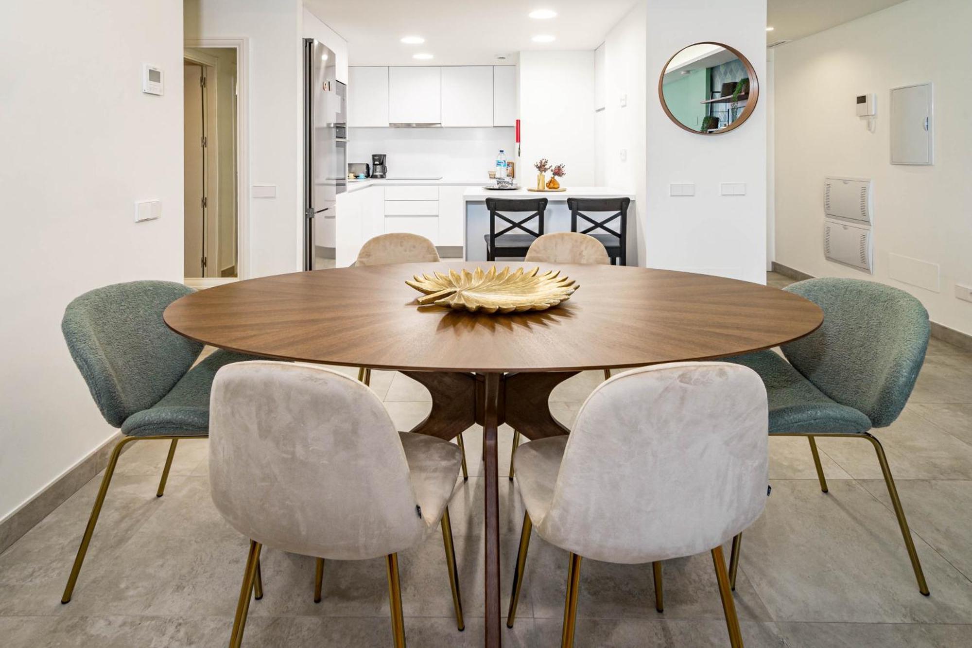 Inf31j - Stunning Next To Apartment