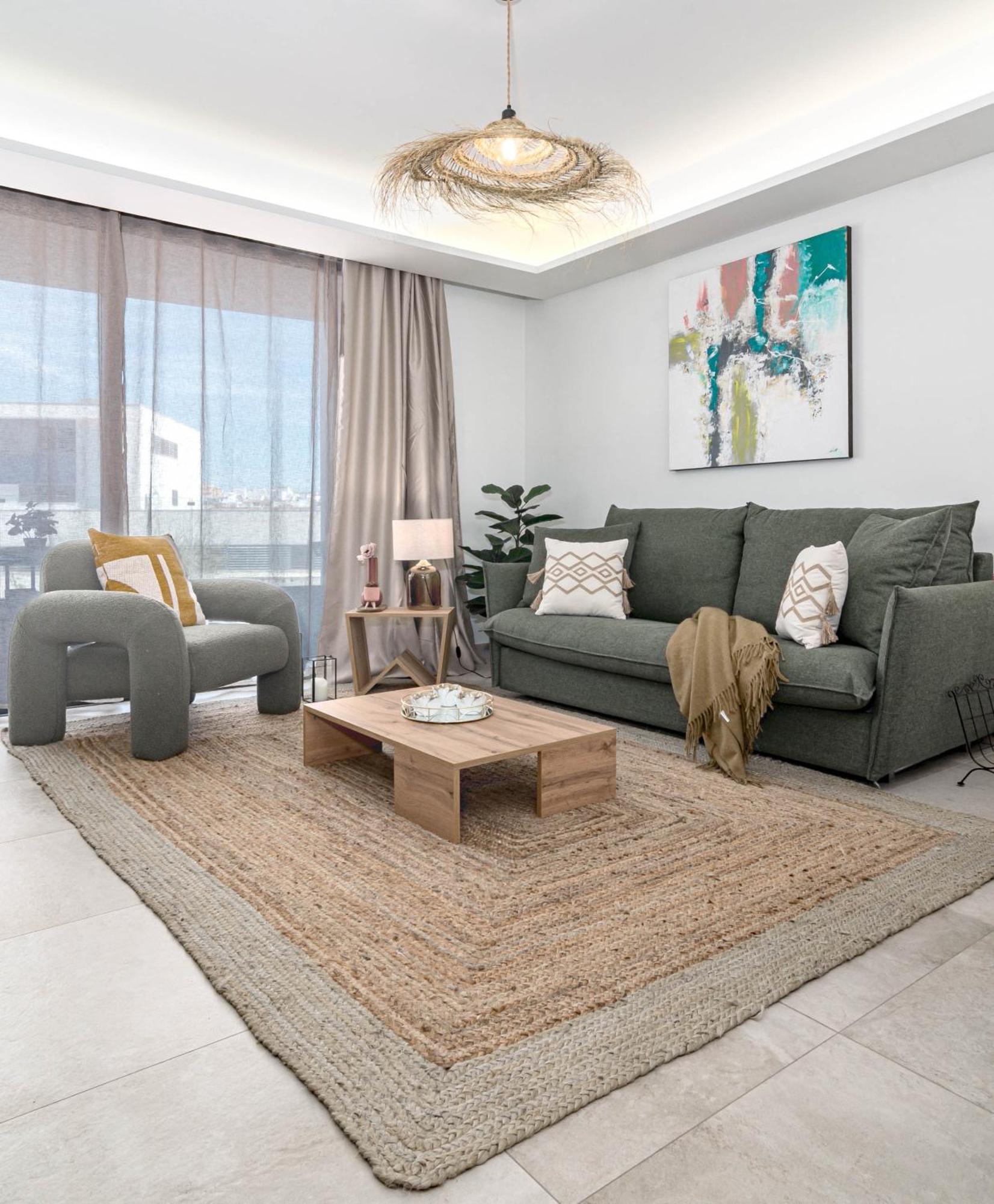 Inf31j - Stunning Next To Apartment