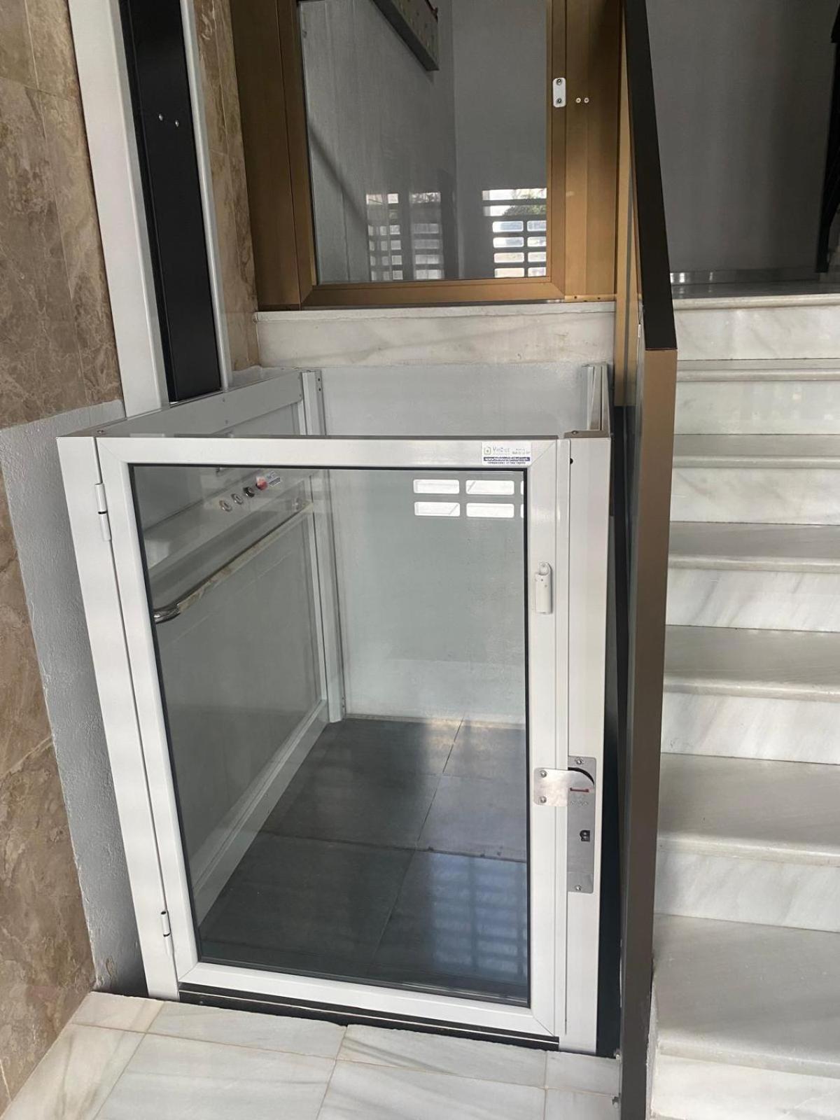 Vivienda Monterreal Primera Linea Playa * Estepona
