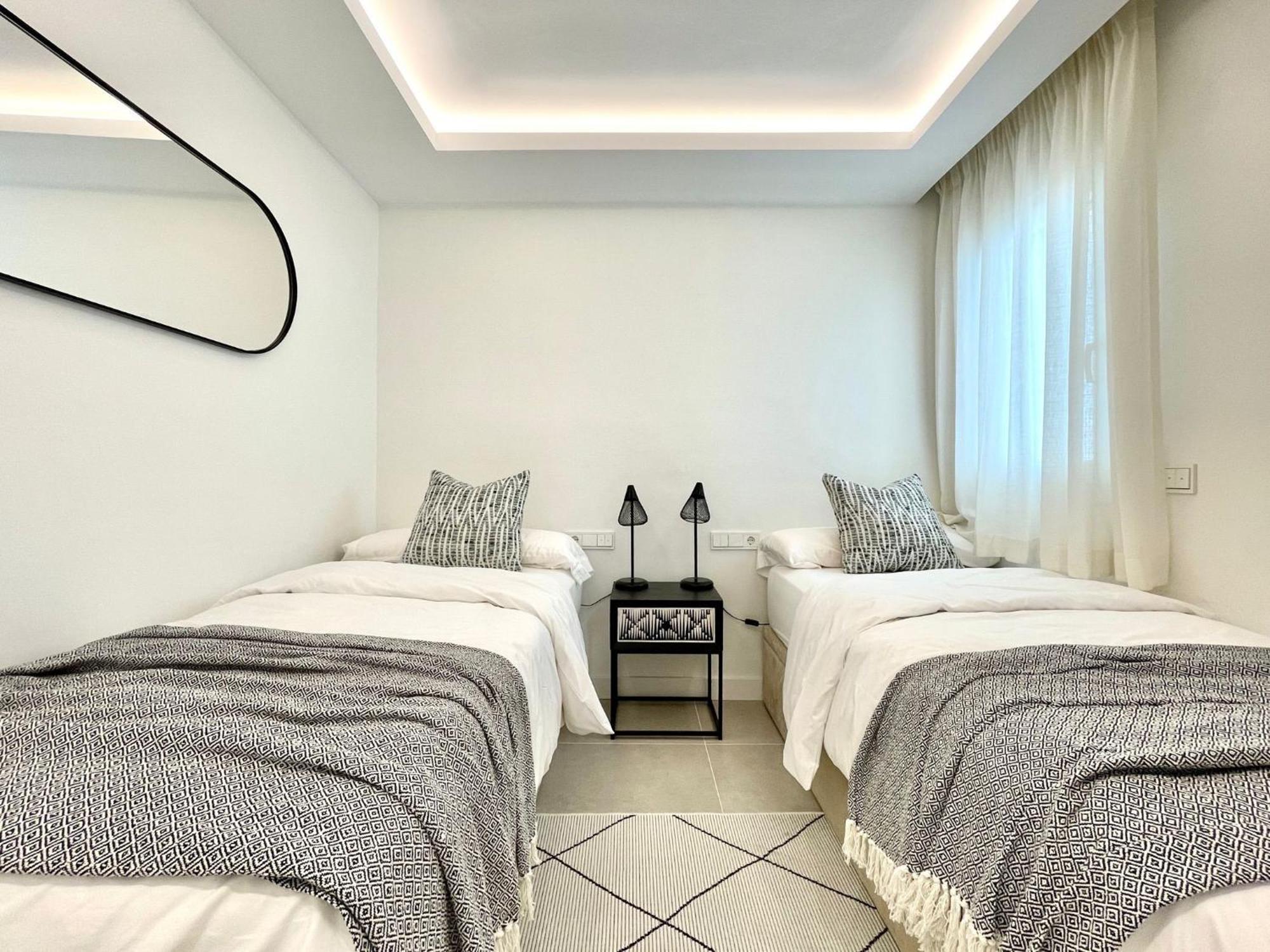 Reina Sofia 53 Port And Sea View Apartment Estepona