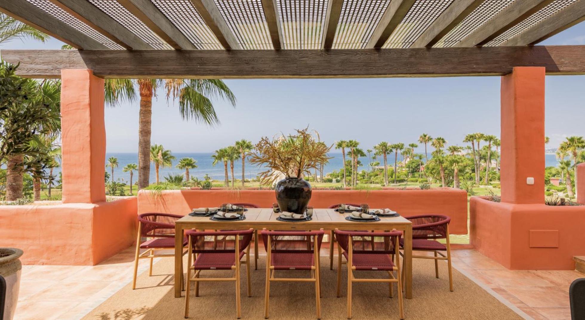 Holiday home Vacation Marbella I The Signature Penthouse, Sea View, Sauna, Private Heated Jacuzzi, Cutting-edge Amenities Estepona