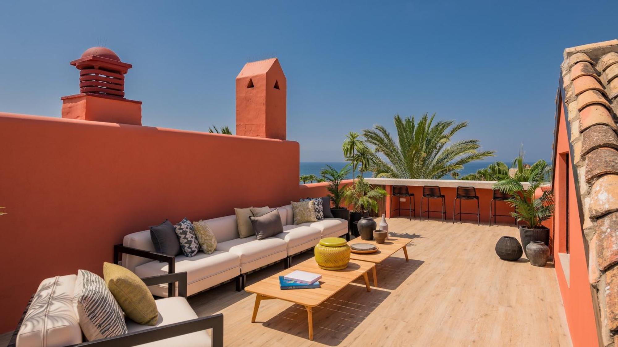 Vacation Marbella I The Signature Penthouse, Sea View, Sauna, Private Heated Jacuzzi, Cutting-edge Amenities *