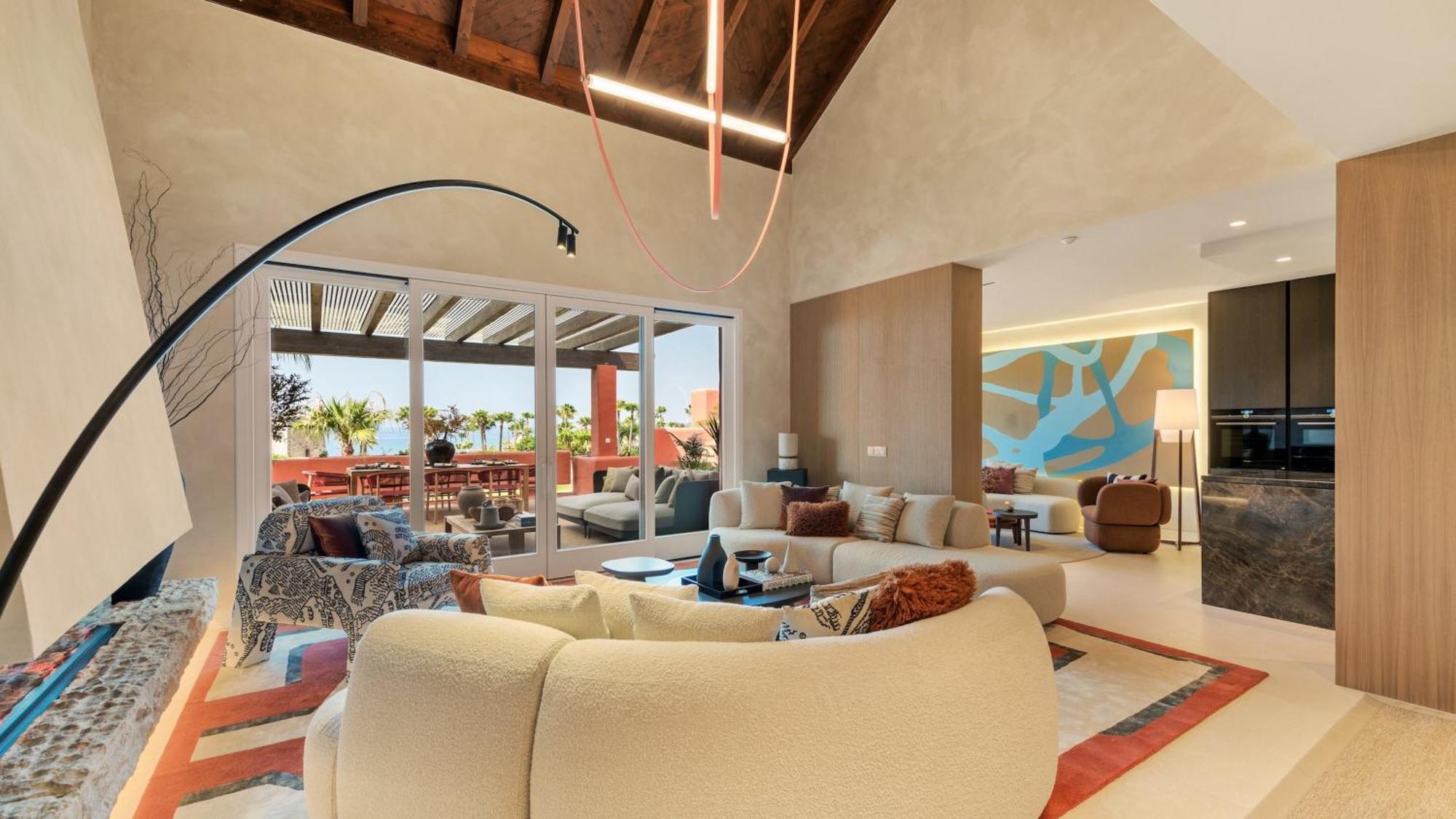 Vacation Marbella I The Signature Penthouse, Sea View, Sauna, Private Heated Jacuzzi, Cutting-edge Amenities Estepona