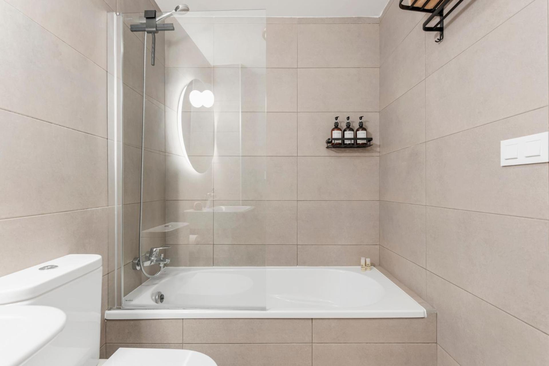 Luxury With Sunny Roof Terrace - Sonrisa Apartment