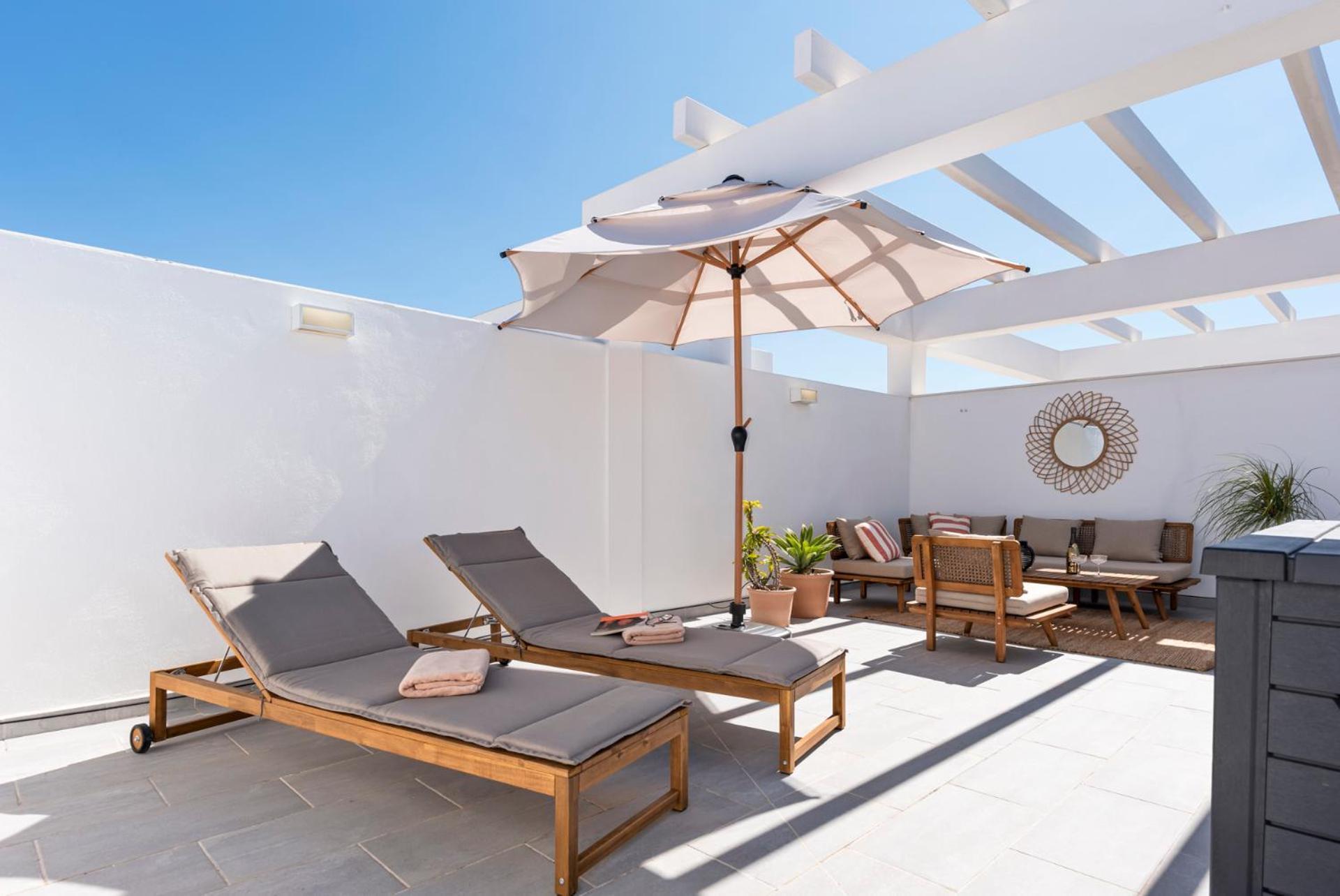 Apartment Luxury With Sunny Roof Terrace - Sonrisa *