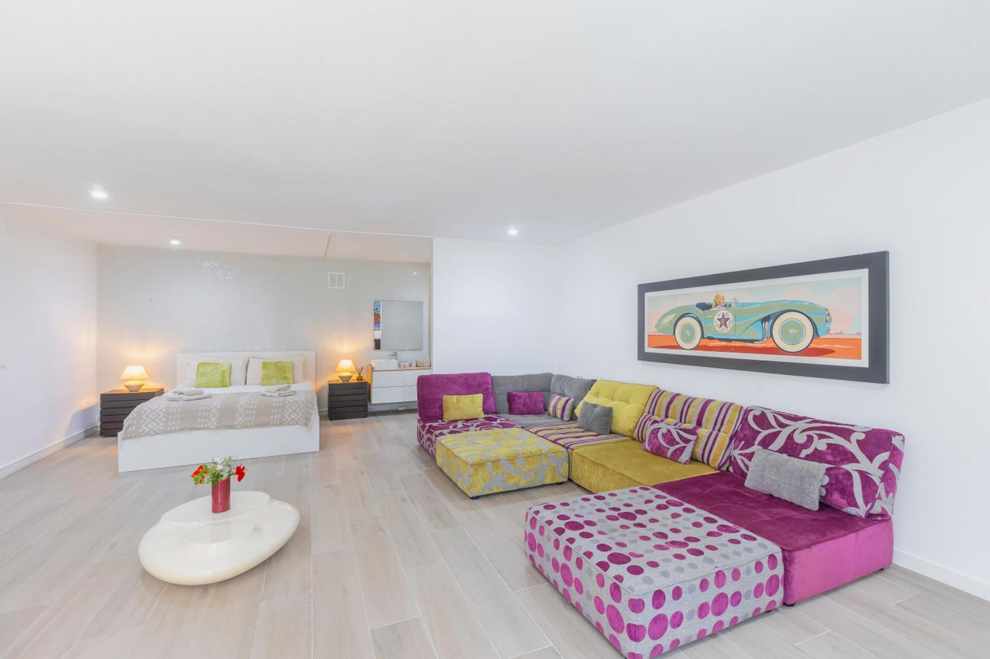 Luxury Kaya *