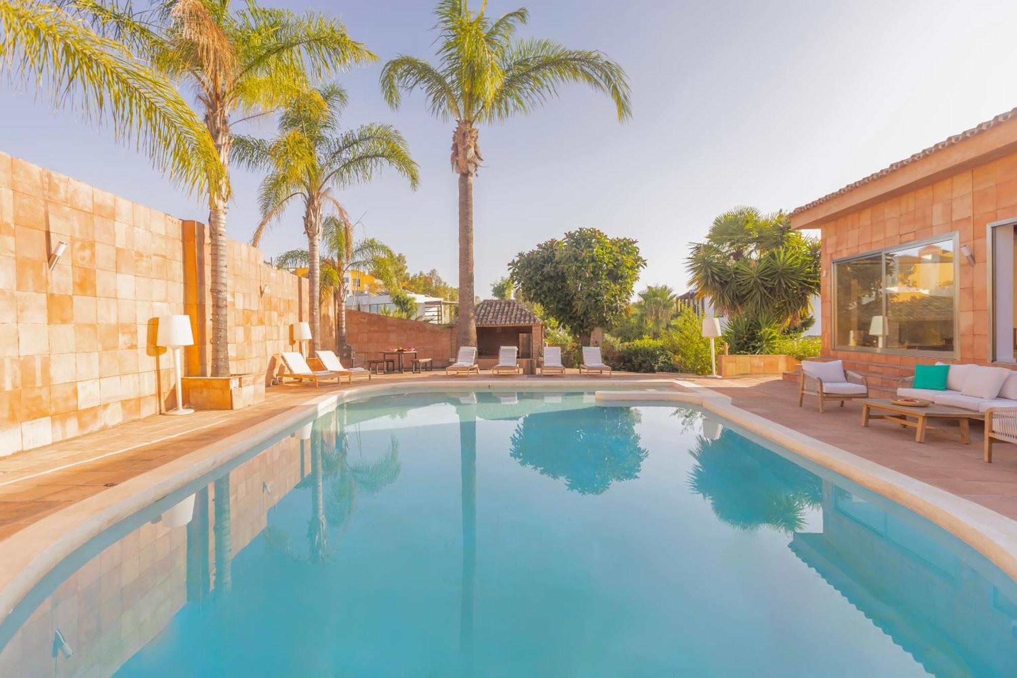 Luxury Kaya Villa