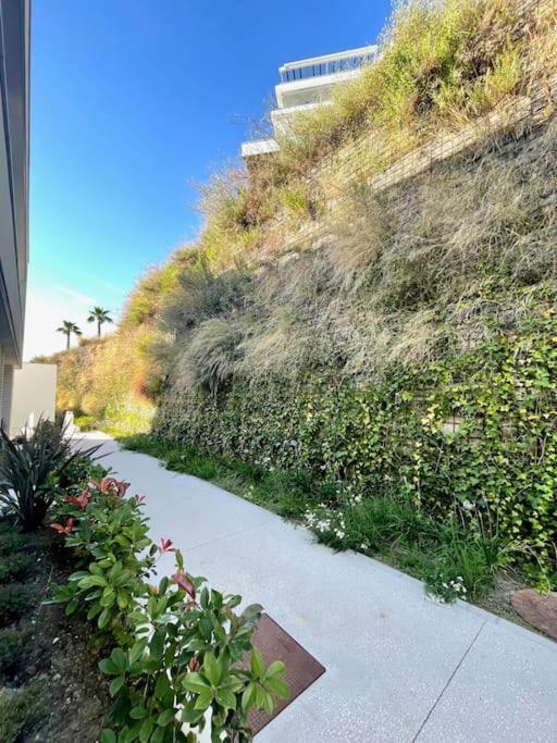 Stunning Three Bedroom Townhouse With Great Views! Apartment Estepona