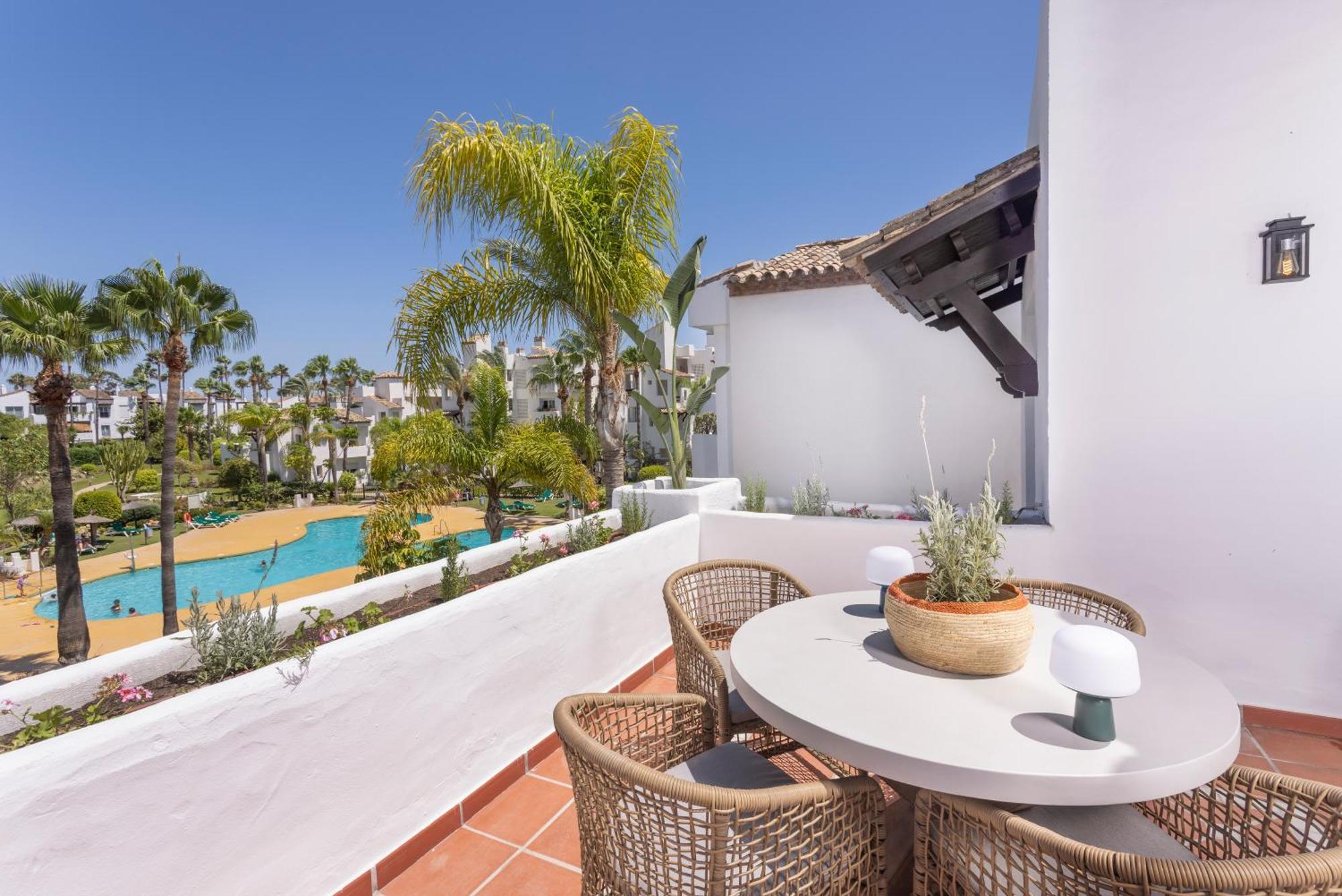 2 Bedroom 2 Bathroom Penthouse Apartment