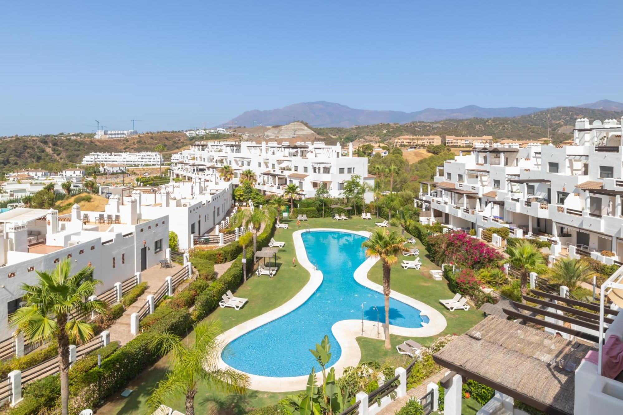 Sunset Luxury Penthouse - Happy Estepona