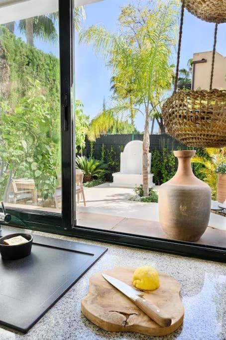 Jasmines The Perfect For Relaxation And Chilling * Estepona
